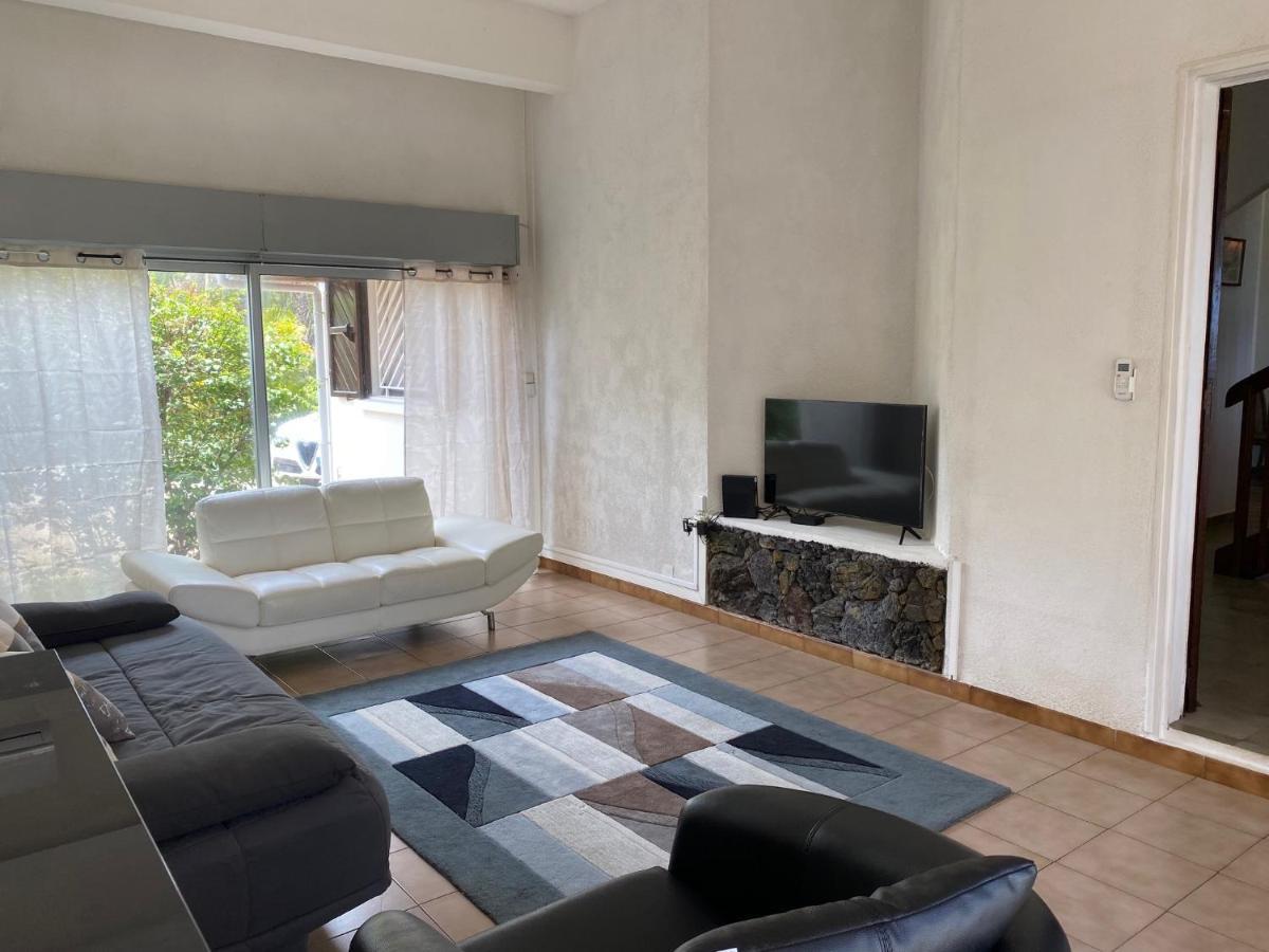 Villa & Bungalow 'Coco Des Sables' Les Pieds Dans L'Eau La Saline Les Bains Eksteriør billede