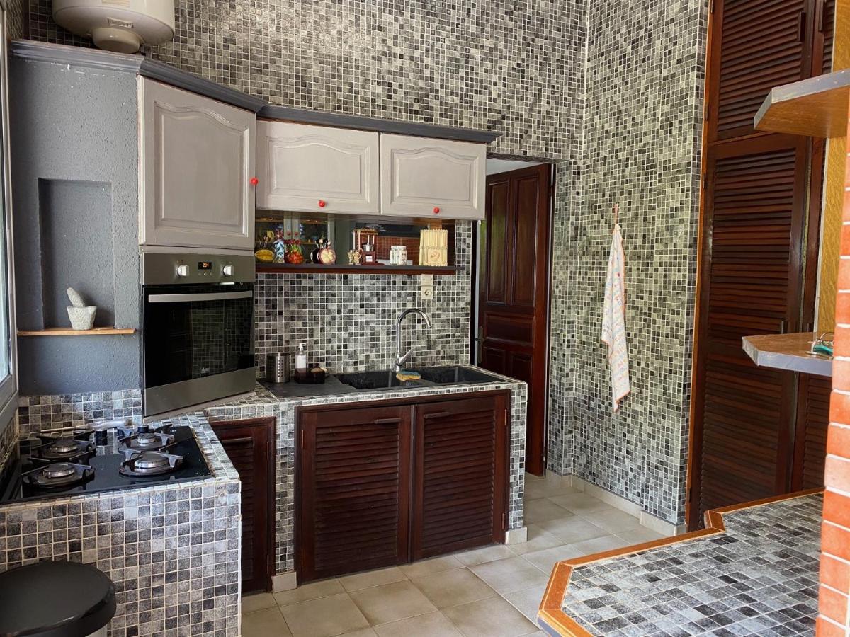 Villa & Bungalow 'Coco Des Sables' Les Pieds Dans L'Eau La Saline Les Bains Eksteriør billede