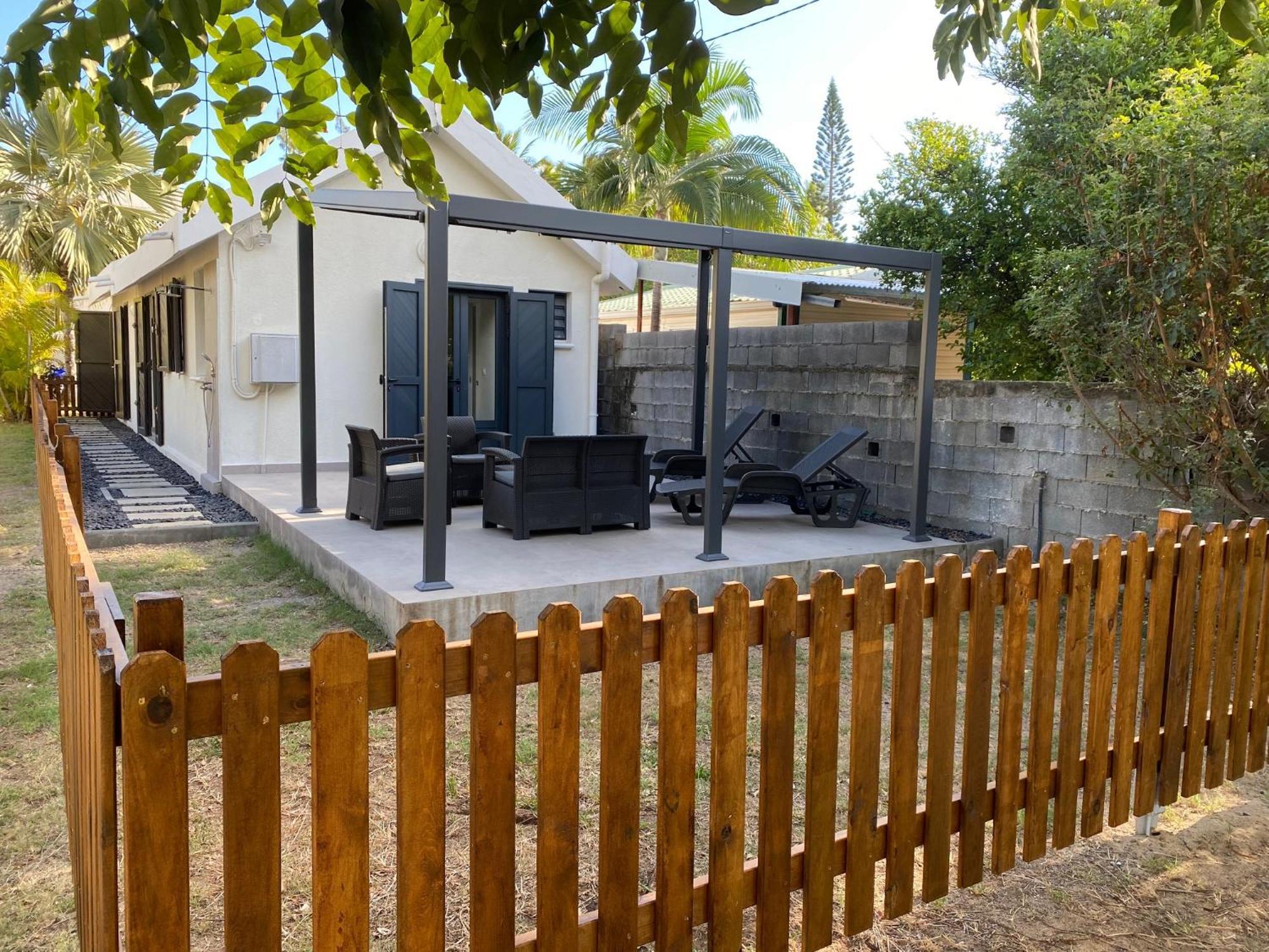 Villa & Bungalow 'Coco Des Sables' Les Pieds Dans L'Eau La Saline Les Bains Eksteriør billede