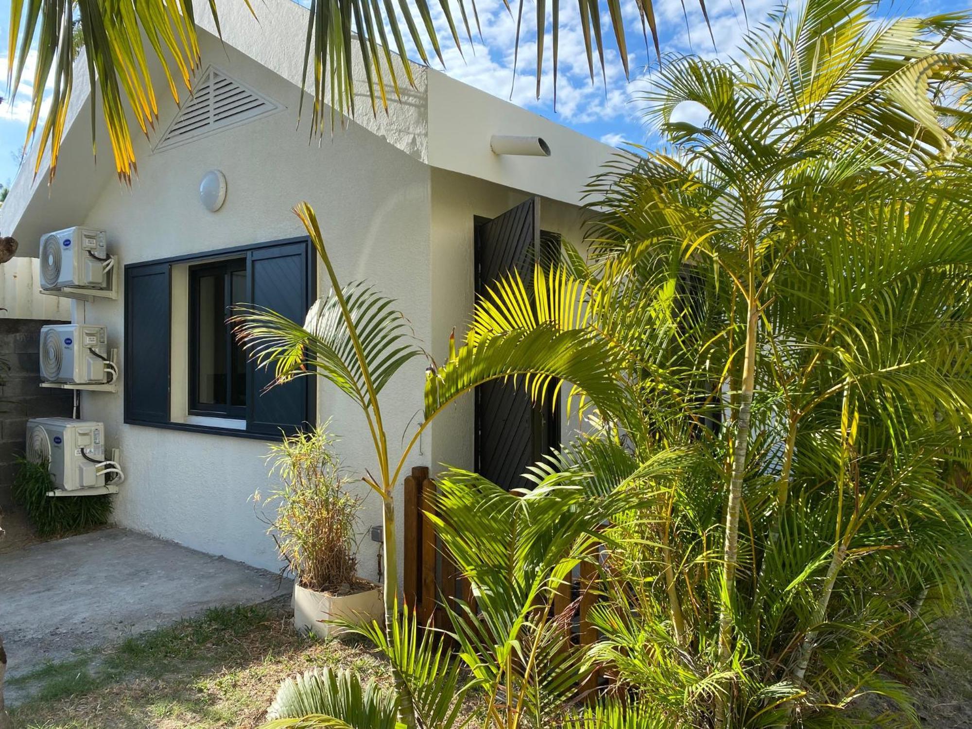 Villa & Bungalow 'Coco Des Sables' Les Pieds Dans L'Eau La Saline Les Bains Eksteriør billede